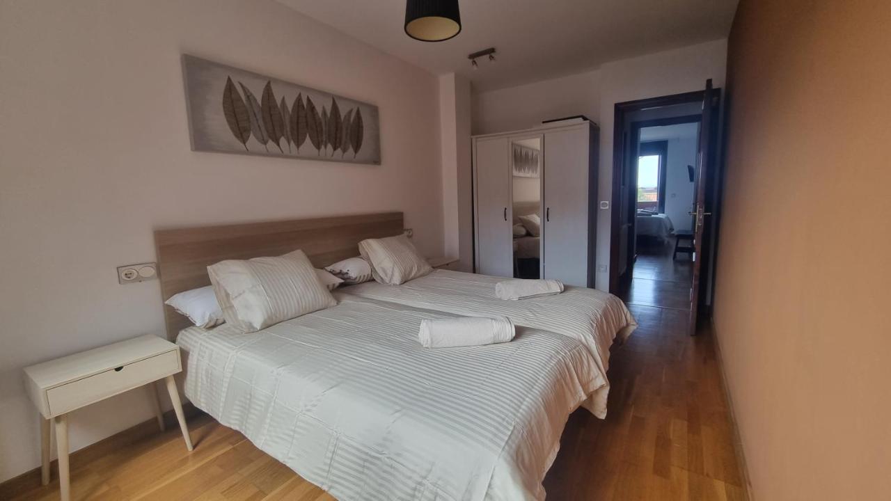 Piso Zona Hospital 6 Personas Leilighet Oviedo Eksteriør bilde