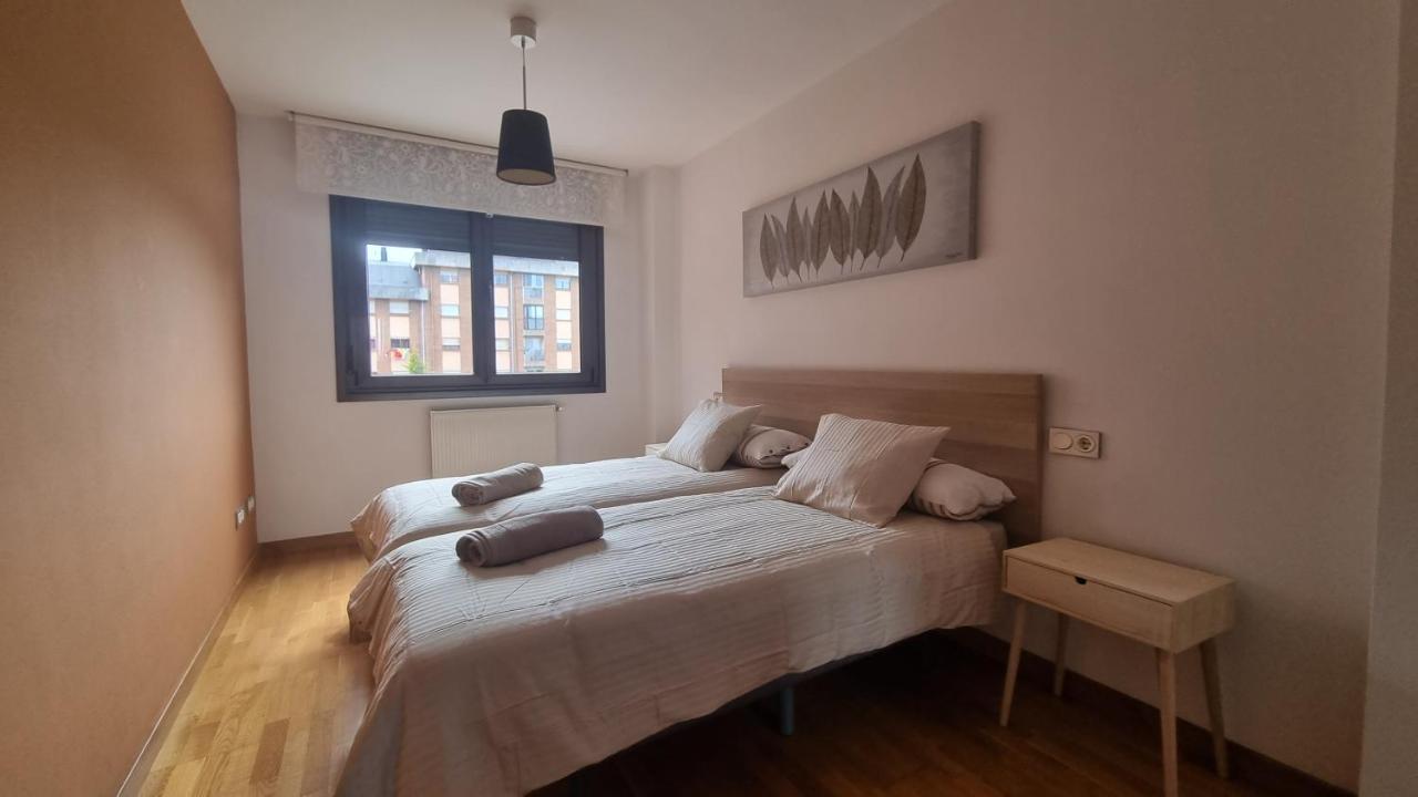 Piso Zona Hospital 6 Personas Leilighet Oviedo Eksteriør bilde