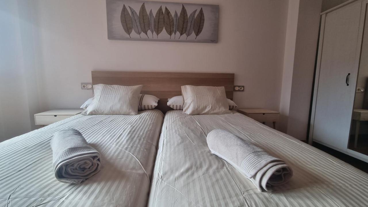 Piso Zona Hospital 6 Personas Leilighet Oviedo Eksteriør bilde